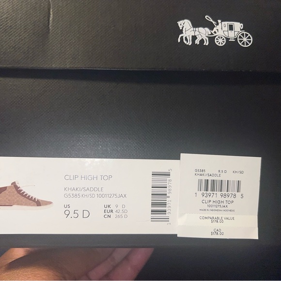 Men’s Coach Sneakers size 9.5. Gently used, still in box. - Picture 2 of 2